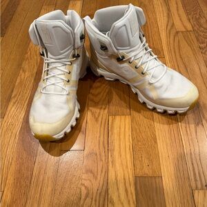 On Running Men’s Cloudeock Hightop Waterproof Hiking Boots.